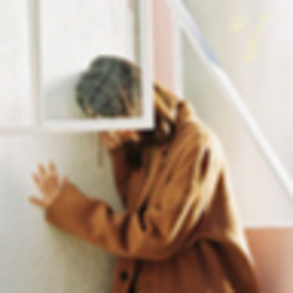 Meet your Posher, Whitney - Picture 1 of 1